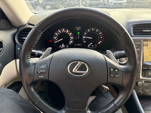 Used 2010 Lexus IS 250C image 19