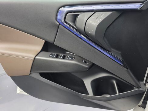 Used 2025 BMW X3 xDrive30i w/ M Sport Package AWD/4WD image 22