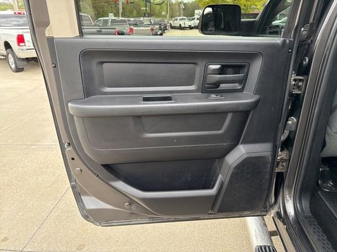 Used 2016 RAM 2500 Tradesman w/ Chrome Appearance Group AWD/4WD image 40