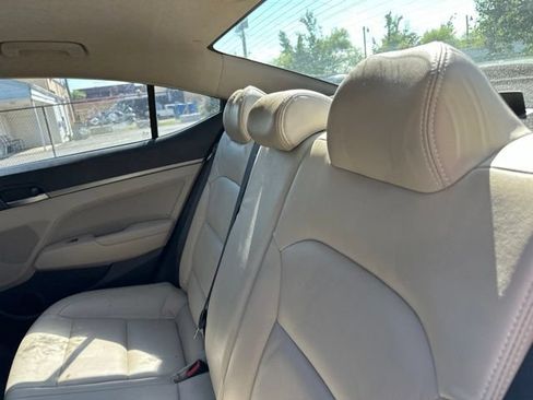 Used 2017 Hyundai Elantra SE w/ SE A/T Tech Package 03 FWD image 16
