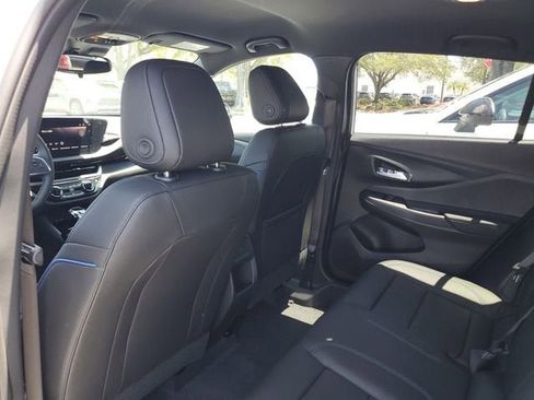 New 2026 Buick Envista Sport Touring w/ Convenience I Package FWD image 9