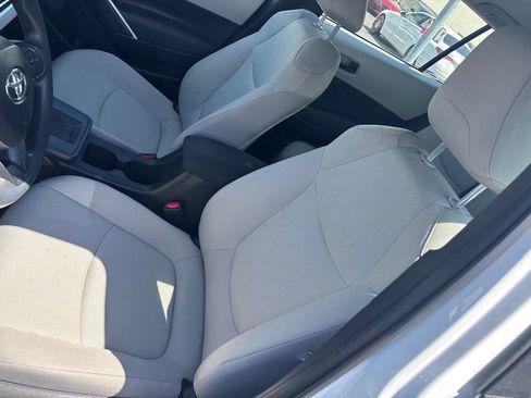 Used 2026 Toyota Corolla Cross L FWD image 14