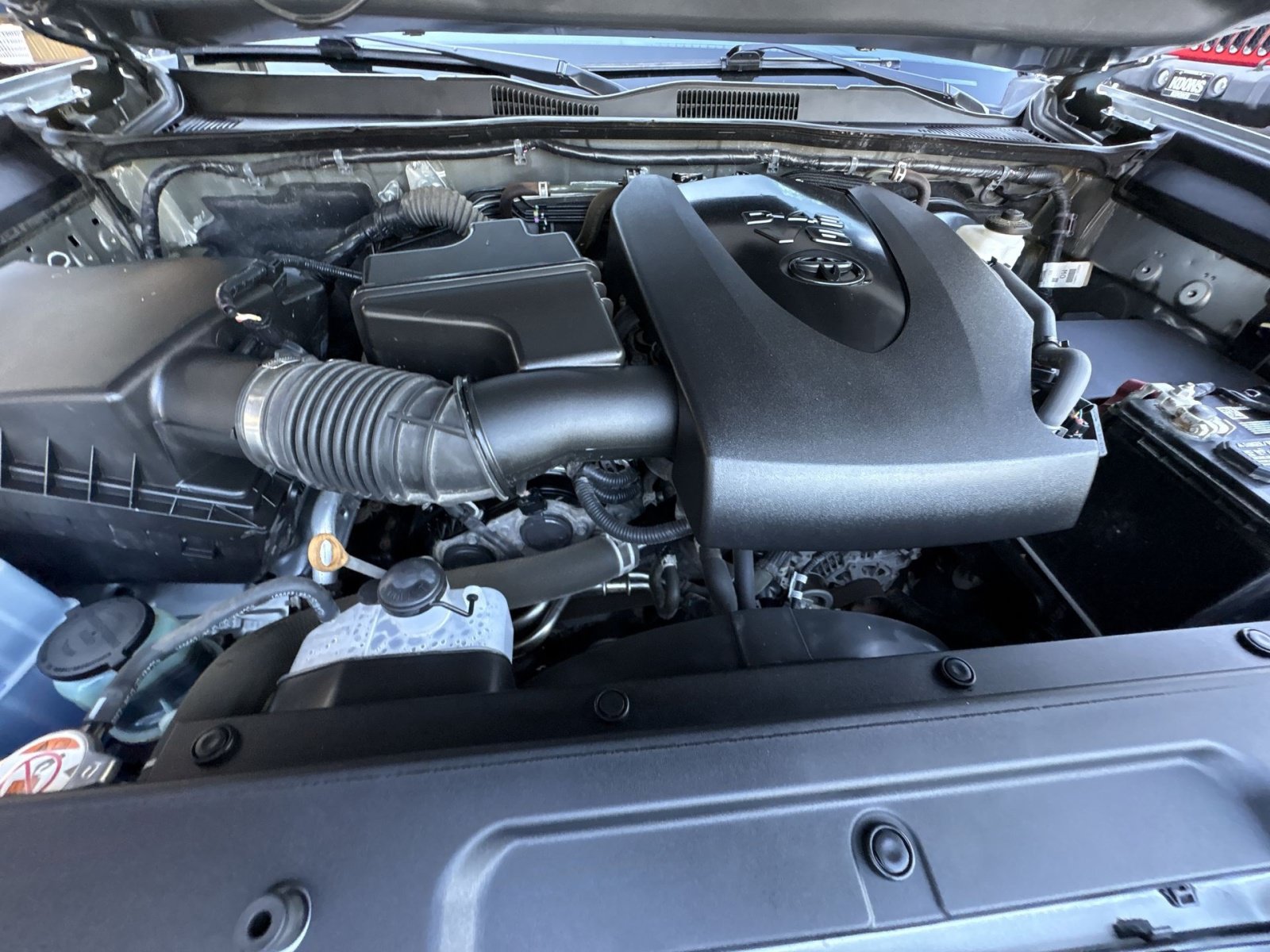 Used 2023 Toyota Tacoma SR AWD/4WD image 27