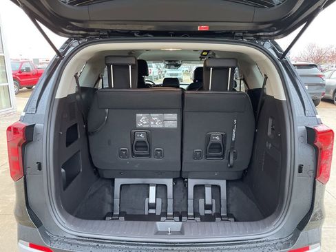 New 2026 Kia Carnival LXS FWD image 14