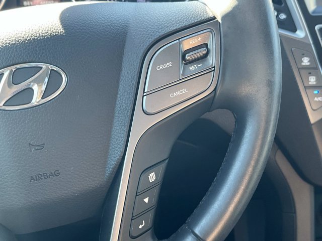 Used 2017 Hyundai Santa Fe SE w/ SE Premium Package 02 AWD/4WD image 40