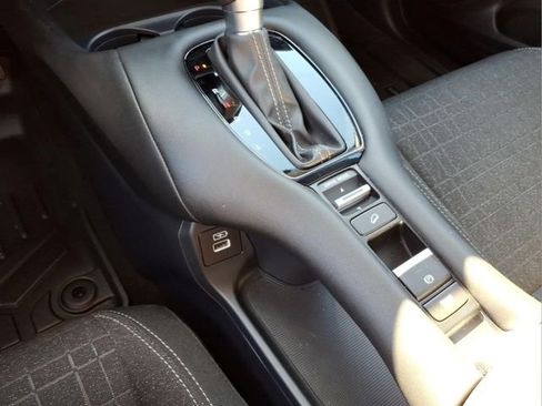 Used 2023 Honda HR-V LX image 25