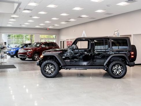 Used 2021 Jeep Wrangler Unlimited Sport image 36