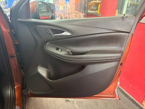 Used 2021 Buick Encore GX Preferred w/ Cold Weather Comfort Package image 19