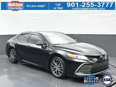 Used 2023 Toyota Camry XLE image 8