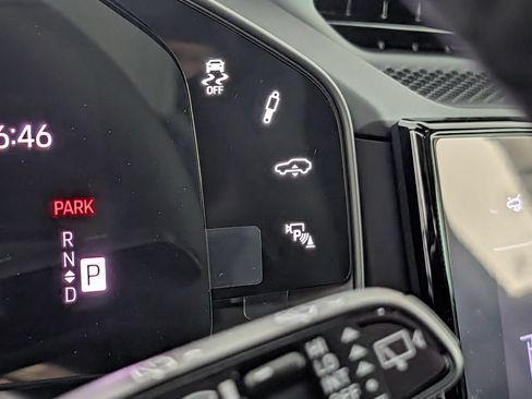 New 2026 Porsche Cayenne Electric AWD/4WD image 35