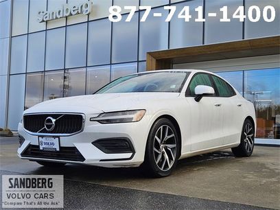 Used 2019 Volvo S60 T6 Momentum w/ Multimedia Package