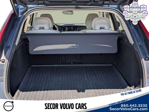 Used 2023 Volvo XC60 B5 Plus w/ Climate Package AWD/4WD image 23