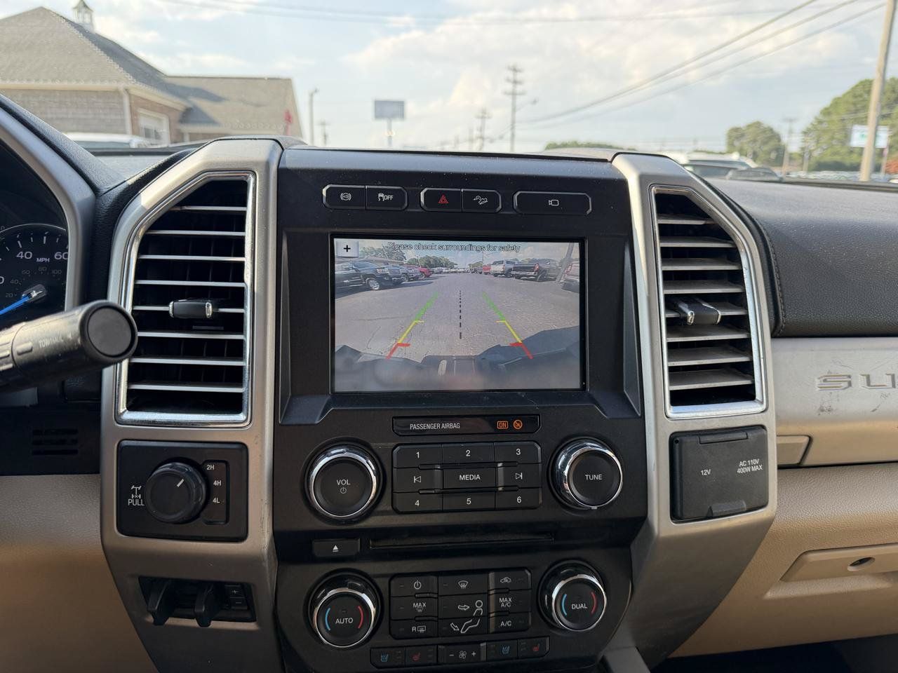 Used 2017 Ford F350 Lariat w/ Lariat Value Package AWD/4WD image 16