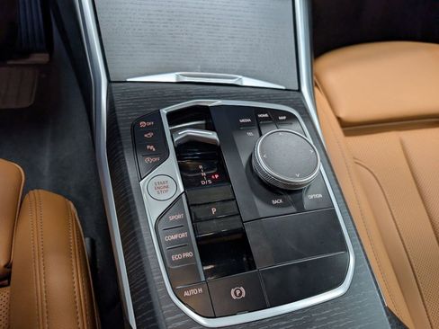 Certified 2025 BMW 330i xDrive Sedan w/ Premium Package image 20