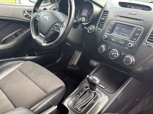 Used 2014 Kia Forte Koup SX FWD image 14