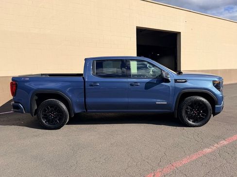 Used 2024 GMC Sierra 1500 Elevation w/ X31 Off-Road Package AWD/4WD image 3