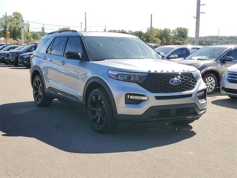 Used 2023 Ford Explorer ST-Line image 4