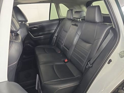 Used 2019 Toyota RAV4 XLE Premium w/ Advanced Technology Package AWD/4WD image 19