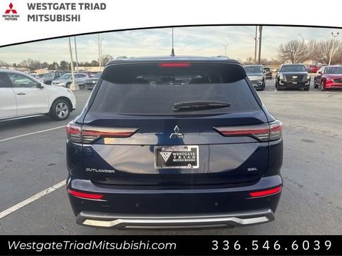 New 2026 Mitsubishi Outlander SEL image 10