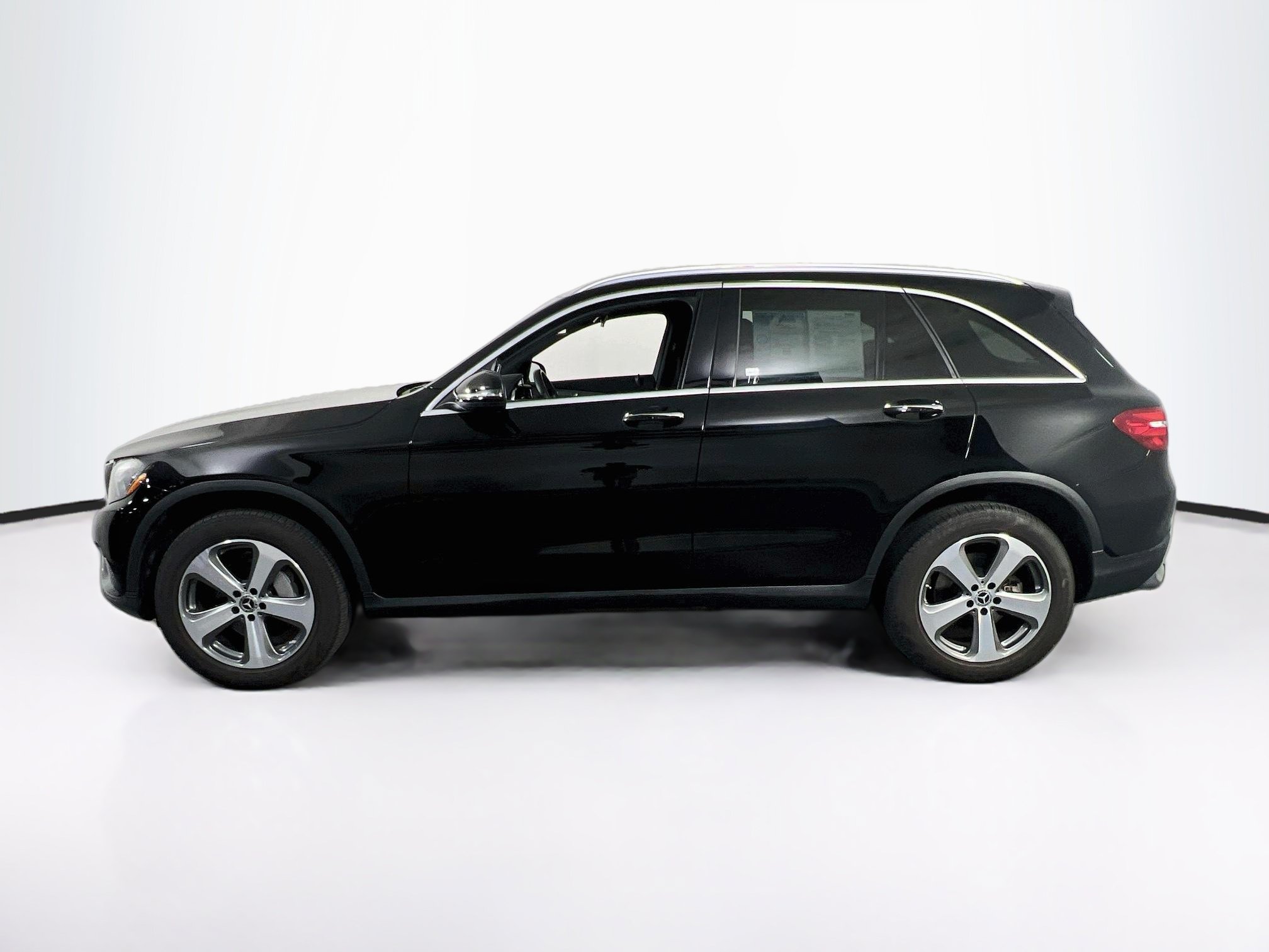 Used 2019 Mercedes-Benz GLC 300 4MATIC image 8