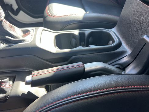 Used 2019 Jeep Wrangler Unlimited Rubicon image 30