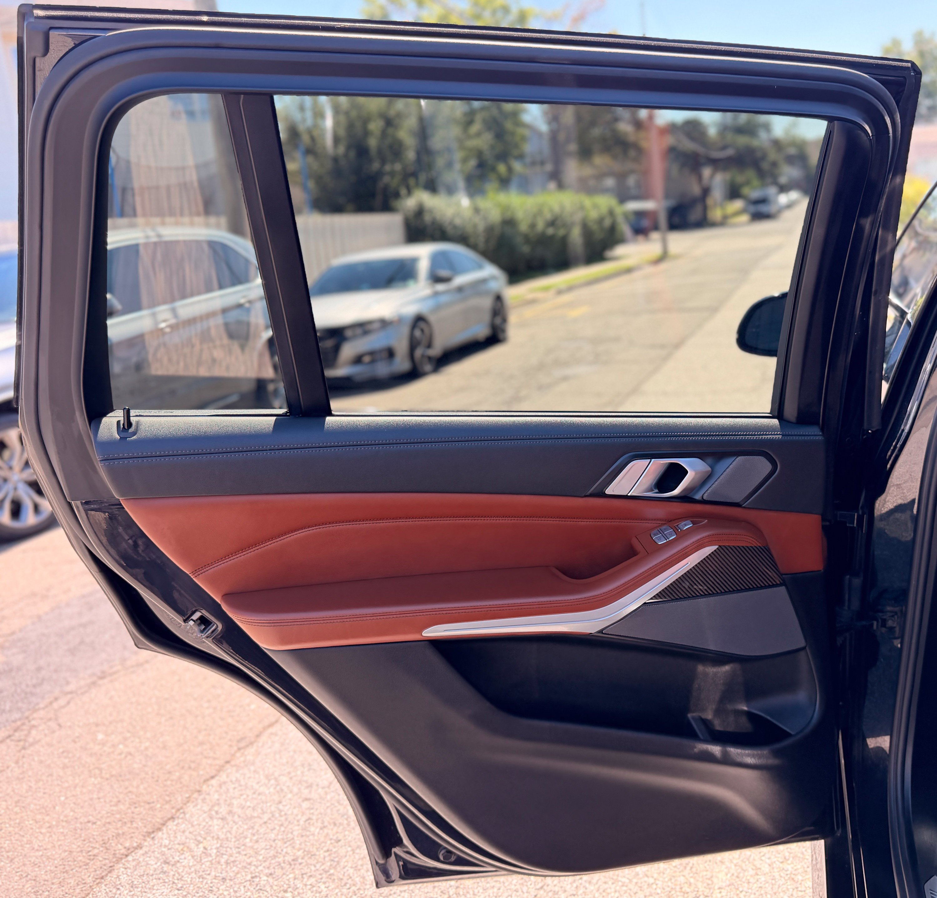 Used 2023 BMW X7 M60i w/ Executive Package AWD/4WD image 17