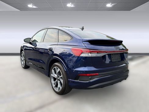 Used 2024 Audi Q4 e-tron Premium Plus w/ Premium Plus AWD/4WD image 3