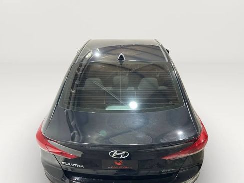 Used 2018 Hyundai Elantra SEL image 10