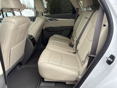 Used 2024 Cadillac XT5 Premium Luxury w/ Technology Package image 13