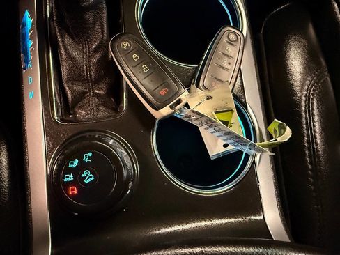 Used 2013 Ford Explorer Limited image 25