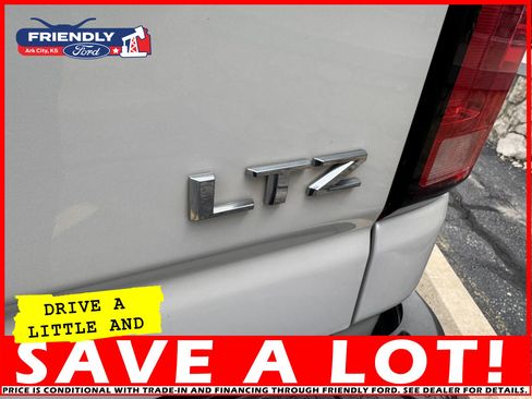 Used 2024 Chevrolet Silverado 2500 LTZ w/ LTZ Premium Package image 33