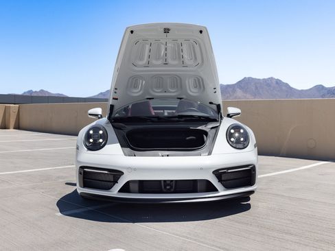 Used 2024 Porsche 911 Targa 4 GTS AWD/4WD image 28