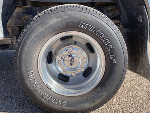 Used 2023 Ford F350 Lariat w/ FX4 Off-Road Package AWD/4WD image 11