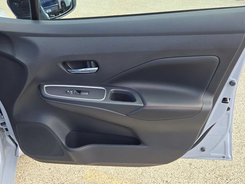 Used 2025 Nissan Versa SR w/ Trunk Package FWD image 6