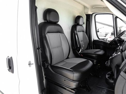 Used 2023 RAM ProMaster 2500 image 31