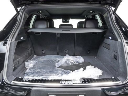 New 2026 Porsche Cayenne AWD/4WD image 36