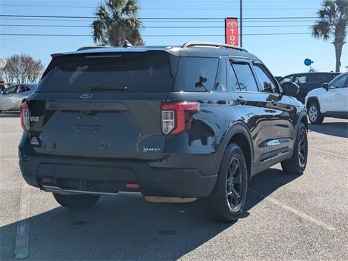 Used 2022 Ford Explorer Timberline w/ Timberline Technology Package image 3