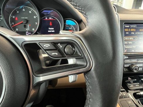 Used 2016 Porsche Cayenne AWD/4WD image 26