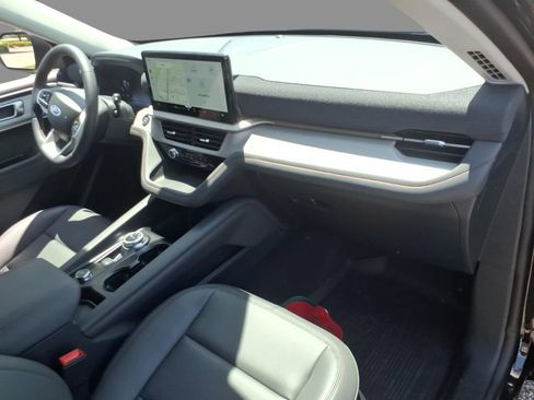 New 2026 Ford Explorer Active w/ Active Comfort Package AWD/4WD image 12