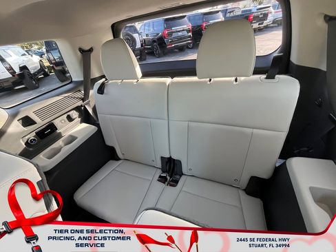 Used 2025 Hyundai Santa Fe Calligraphy image 31