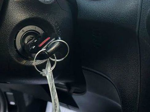 Used 2013 Honda Fit Sport image 29