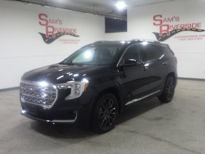 Used 2024 GMC Terrain Denali w/ Black Diamond Edition