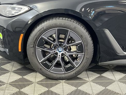 Used 2023 BMW i4 eDrive35 w/ Premium Package image 13