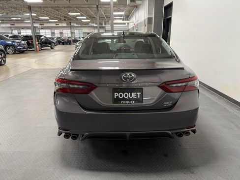 Used 2022 Toyota Camry XSE image 5