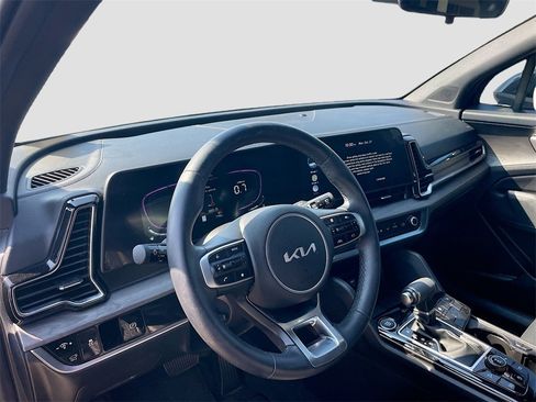 Used 2025 Kia Sportage X-Line w/ Premium Package image 11
