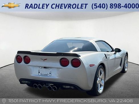 Used 2008 Chevrolet Corvette Coupe w/ Preferred Equipment Group RWD image 17