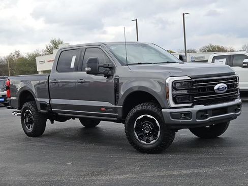 New 2025 Ford F250 Platinum w/ Tremor Off-Road Package image 2