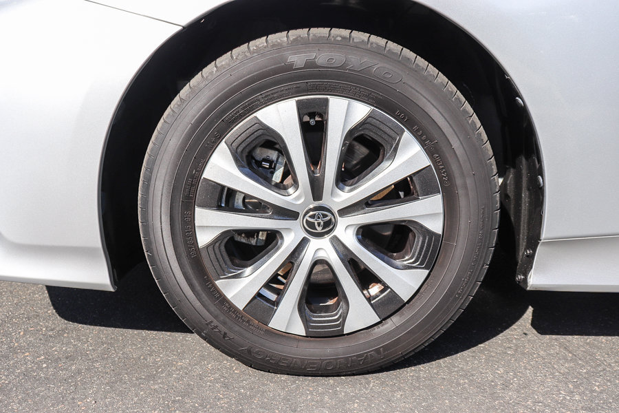 Certified 2022 Toyota Prius Prime LE FWD image 12