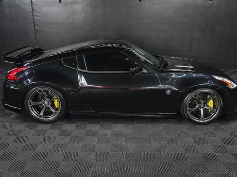 Used 2013 Nissan 370Z NISMO image 17