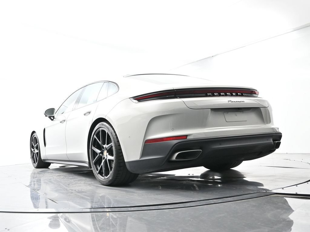 Certified 2025 Porsche Panamera RWD image 49
